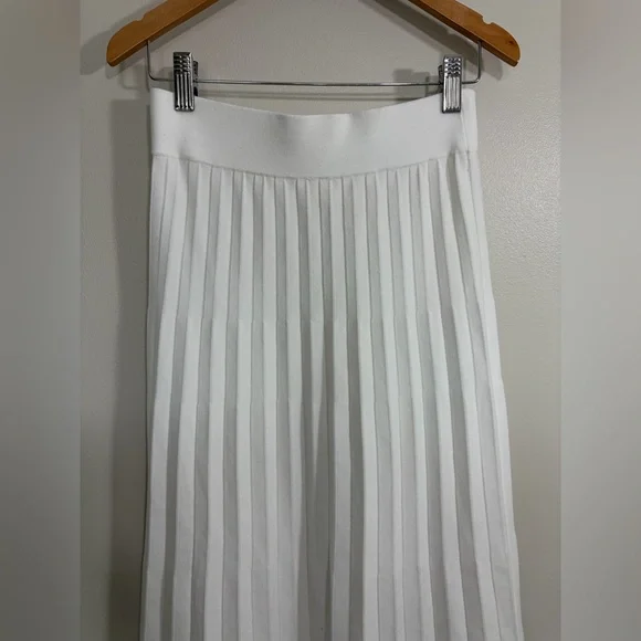 Sezane Leonine Ecru Knit Pleated Skirt Midi Small - Picture 9 of 13